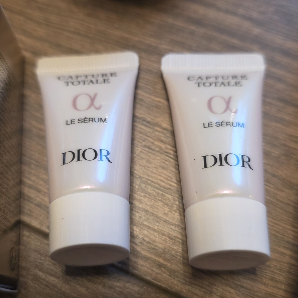Dior Women’s Skincare Set – White Travel & Day Cream Collection - Picture 7 of 7
